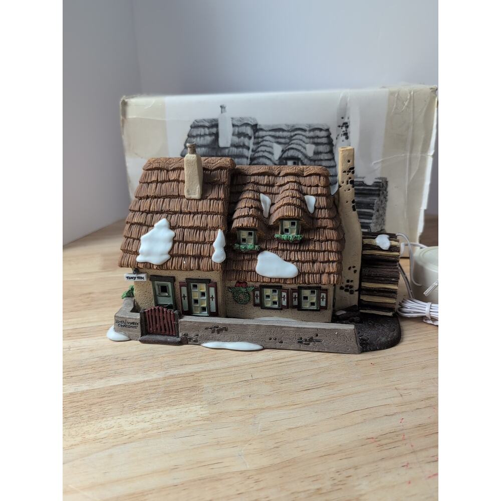 Dept 56 The Christmas Carol Cottage #58339‎ W/Lite Cord No Solution Not Tested